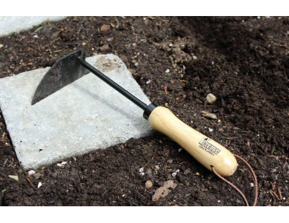 Pinebush - Classic Deluxe Hoe, Each